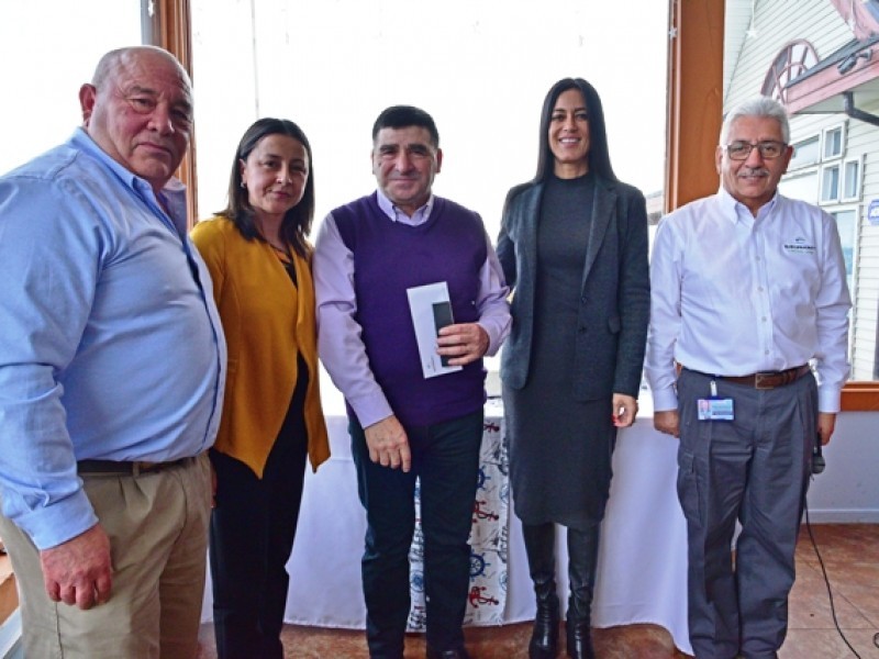 EMPORMONTT CELEBRA 21 AÑOS