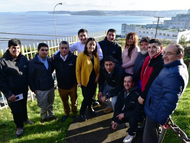 EMPORMONTT CELEBRA 21 AÑOS