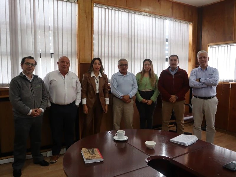 Empresa Portuaria Puerto Montt y Naviera Puelche se reúnen para planificar trabajo colaborativo en torno a “Política de Equidad de Género”
